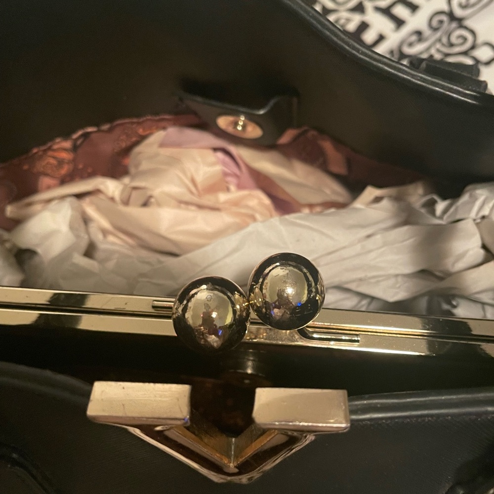 Lovely Purse 👜 - Picture 5 of 16